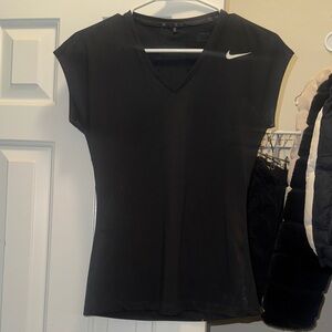 NWOT Nike Drifit Women's Black V-Neck Top XS